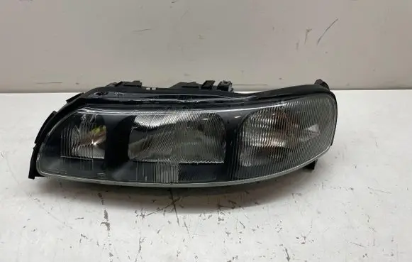 Volvo S60 Headlight/headlamp 89007869 8693587