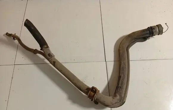 Toyota Corolla Verso AR10 Fuel tank filler neck pipe 772100F020