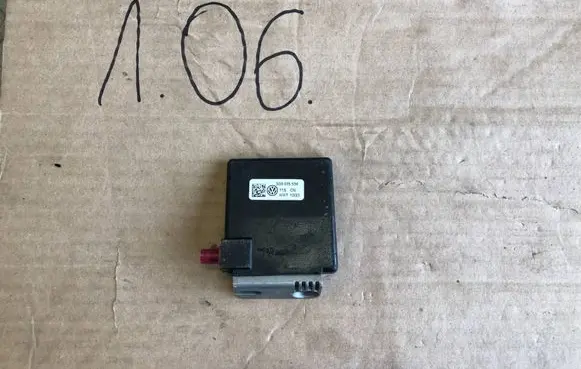 Audi Q3 F3 Aerial antenna amplifier 3G9035534