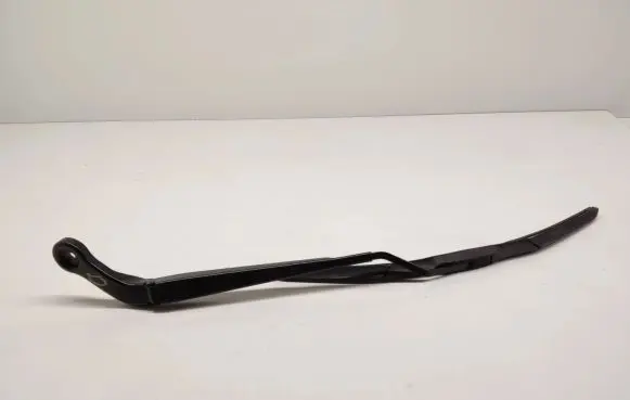 Mini One - Cooper F56 F55 Front wiper blade arm 7335477