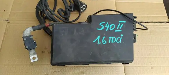 Volvo S40 Fuse box set 8688039