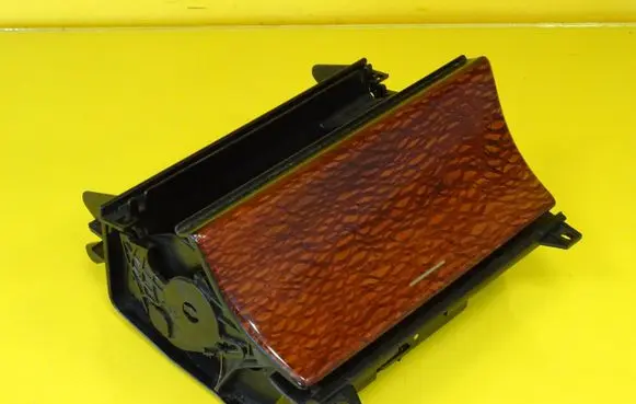 Car ashtray
