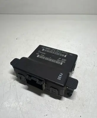 Volkswagen Golf V Gateway control module 1K0907530C 1K0907951