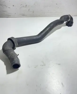Volkswagen Tiguan Engine coolant pipe/hose