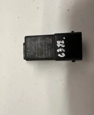 Opel Grandland X Glow plug pre-heat relay 9803299780 51299058A 20190716