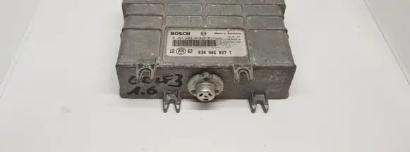 Volkswagen Golf III Engine control unit/module 0261203613 030906027T