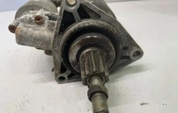 Volkswagen Transporter - Caravelle T4 Starter motor 02B911023A