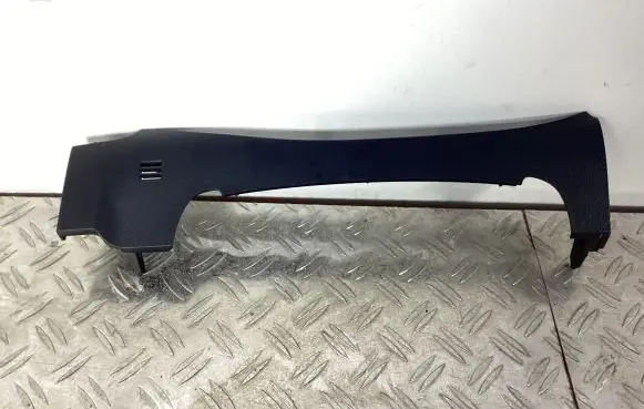 Dashboard lower bottom trim panel