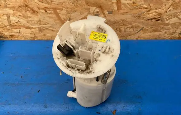 Mercedes-Benz C W206 In-tank fuel pump A2064700202 1000166910 ZGS005