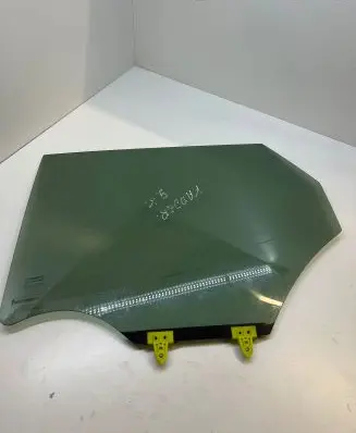 Renault Kadjar Rear side window 43R004524
