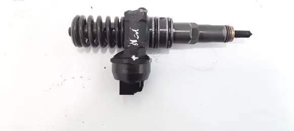Skoda Fabia Mk1 (6Y) Fuel injector 045130073T
