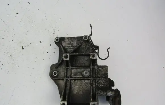 Audi A4 S4 B5 8D A/C compressor mount bracket 