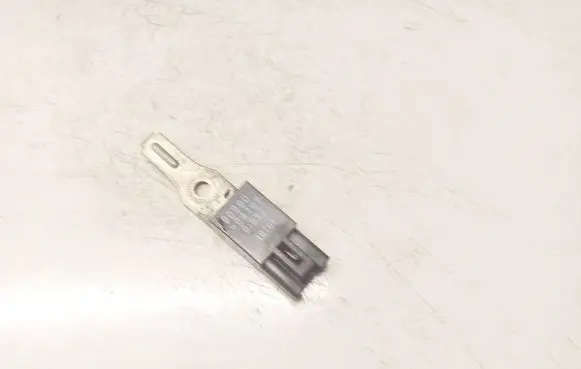 Toyota RAV 4 (XA30) Other relay 9098004197