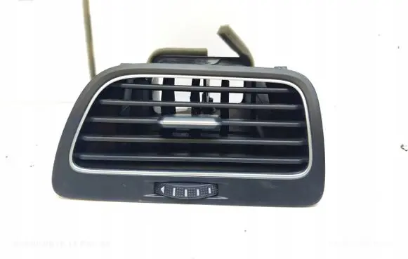 Volkswagen Golf VII Dashboard side air vent grill/cover trim 