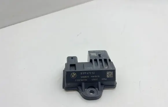 BMW 5 F10 F11 Glow plug pre-heat relay 8519472 0522140104 120821