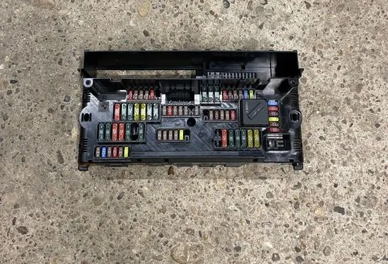 BMW 5 F10 F11 Fuse module 9252815 317033442