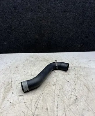 Mercedes-Benz Vito Viano W639 Engine coolant pipe/hose A6393017382 A6395017362