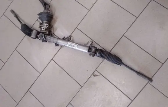 Opel Zafira B Steering rack 13188616