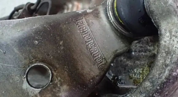 Ferrari 458 Front wheel hub spindle knuckle