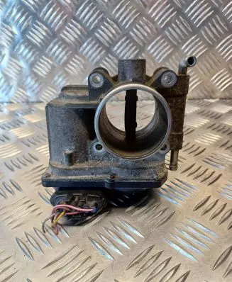 Mazda 5 Throttle valve RF7J136B0C 0120013910H1