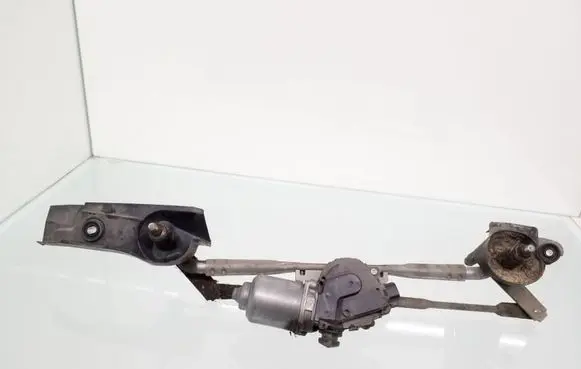 Front wiper linkage and motor