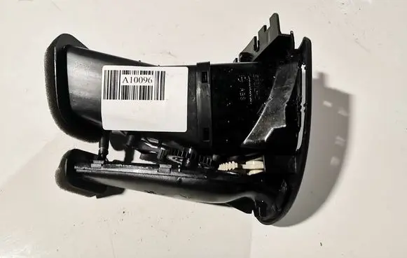 Jaguar X-Type Dash center air vent grill