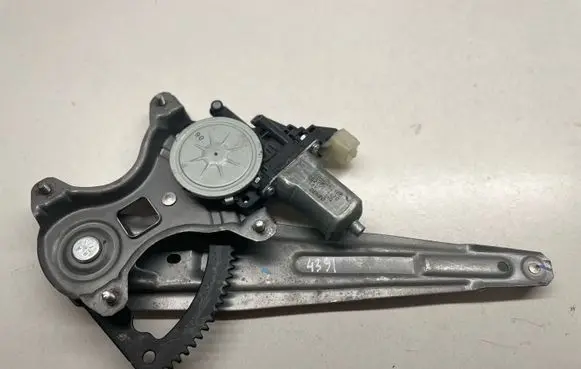 Hyundai i20 (PB PBT) Rear door window regulator with motor 988201J100