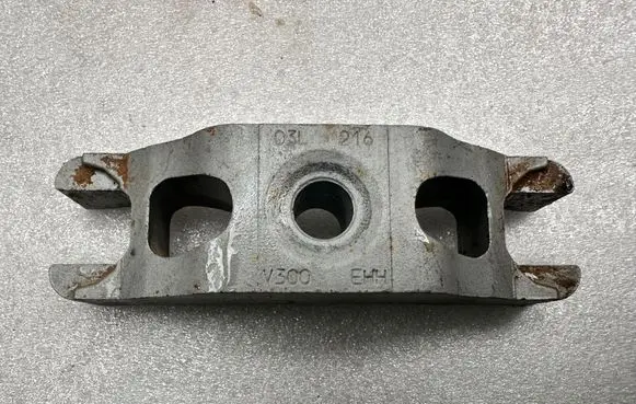 Audi A3 S3 8V Fuel Injector clamp holder 03L216