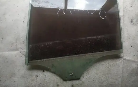 Mercedes-Benz C W203 Rear door window glass as2
