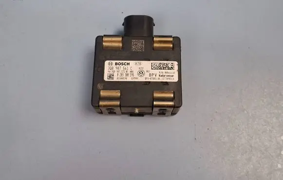 Volkswagen PASSAT B8 Distronic sensor radar 3Q0907561C