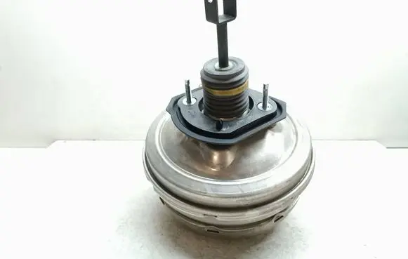 BMW 5 F10 F11 Brake booster 6796726