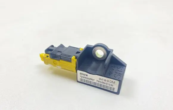Honda CR-V Airbag deployment crash/impact sensor 5WK43786 77970SWAE113M4