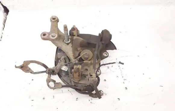 Toyota Camry VIII XV70 Rear wheel hub spindle/knuckle