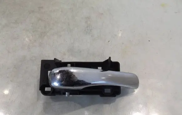 Alfa Romeo 147 Front door interior handle