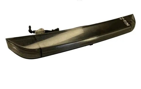 Mitsubishi Grandis Third/center stoplight P3505