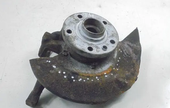 Volkswagen Transporter - Caravelle T4 Front wheel hub spindle knuckle 