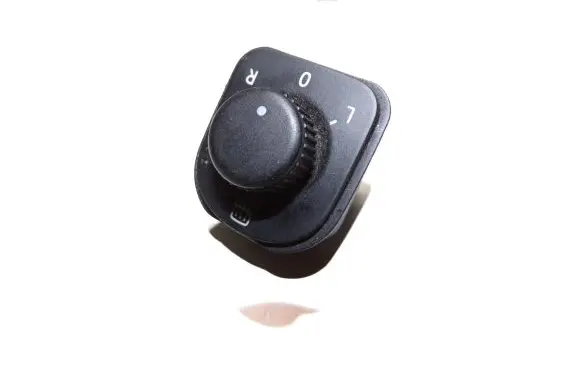 Volkswagen Golf V Electric window control switch 1K0959565H