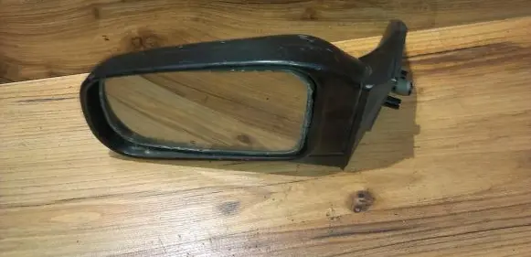 Nissan Prairie Front door electric wing mirror e130187357
