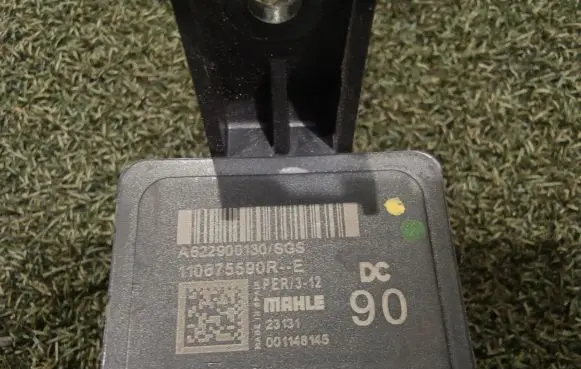 Renault Master III Glow plug pre-heat relay 110675590R A622900130