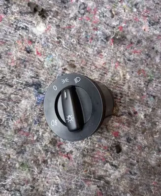 Volkswagen Caddy Light switch 1K0941431BB