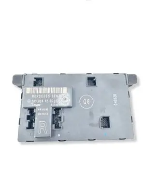 Mercedes-Benz C W203 Door control unit/module 2038201285