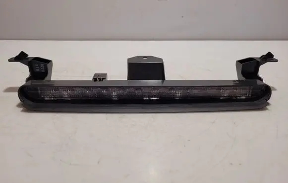 Volvo V70 Third/center stoplight 30678549