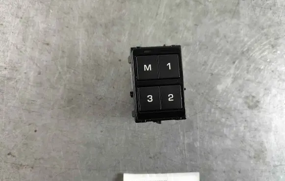 Jaguar F-Pace Seat memory switch T2H3542