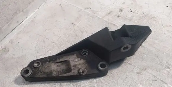 Ford Mondeo MK IV Engine mounting bracket 6G9Q3K738BB