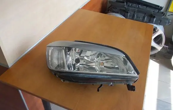 Opel Zafira A Headlight/headlamp