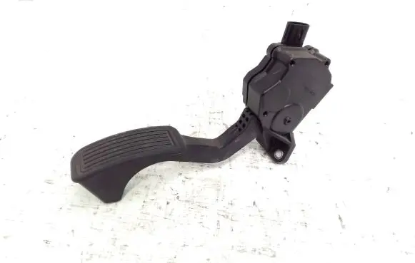 Lexus CT 200H Accelerator throttle pedal 7811076021 1988008481