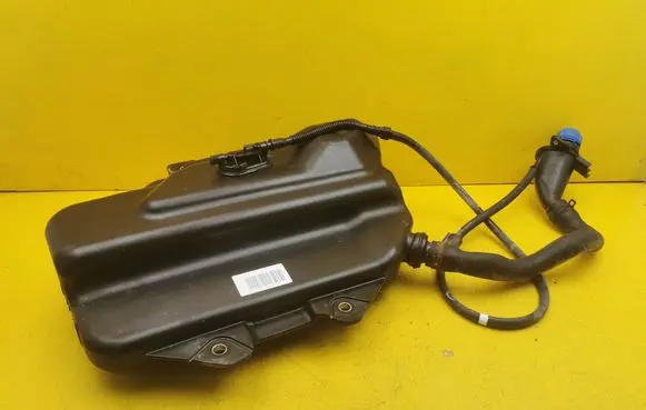 Mercedes-Benz V Class W447 AdBlue liquid reservoir A4474700115