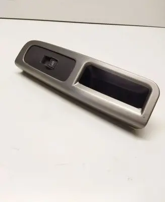 Volvo V50 Electric window control switch 8663815