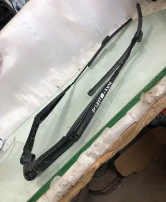Nissan Juke II F16 Front wiper blade arm W144015c