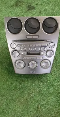 Mazda 6 Radio/CD/DVD/GPS head unit GJ6J66DSXD02